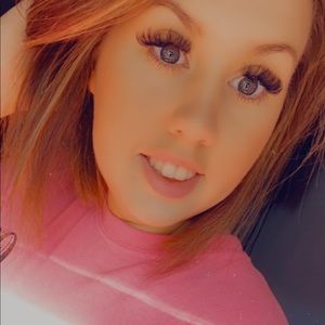 Meet your Posher, Caitlin